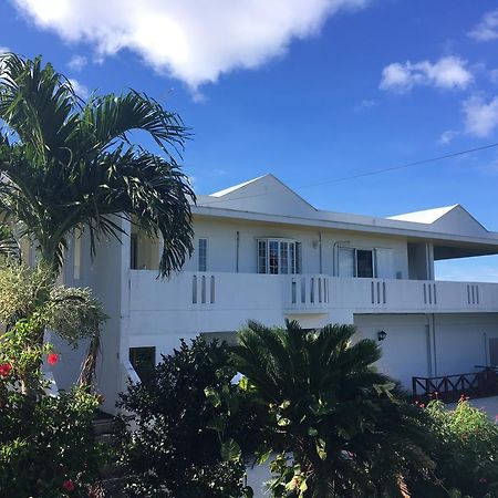 Miyakojima  Guest House Nana מראה חיצוני תמונה