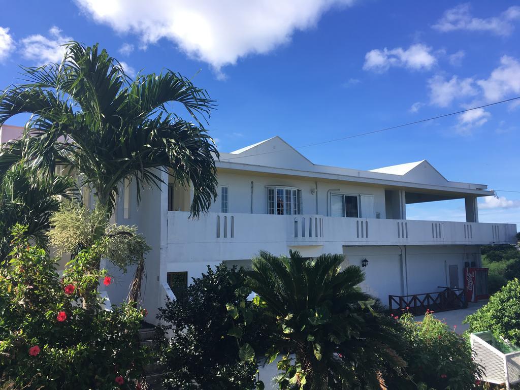 Miyakojima  Guest House Nana מראה חיצוני תמונה
